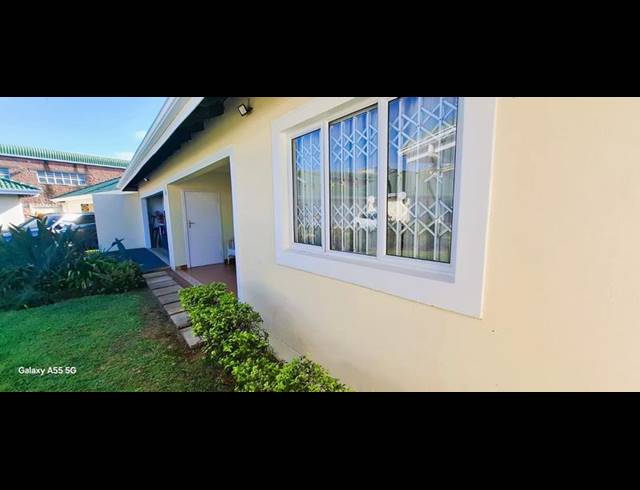 3 BEDROOM CLUSTER FOR SALE IN MOUNT EDGECOMBE